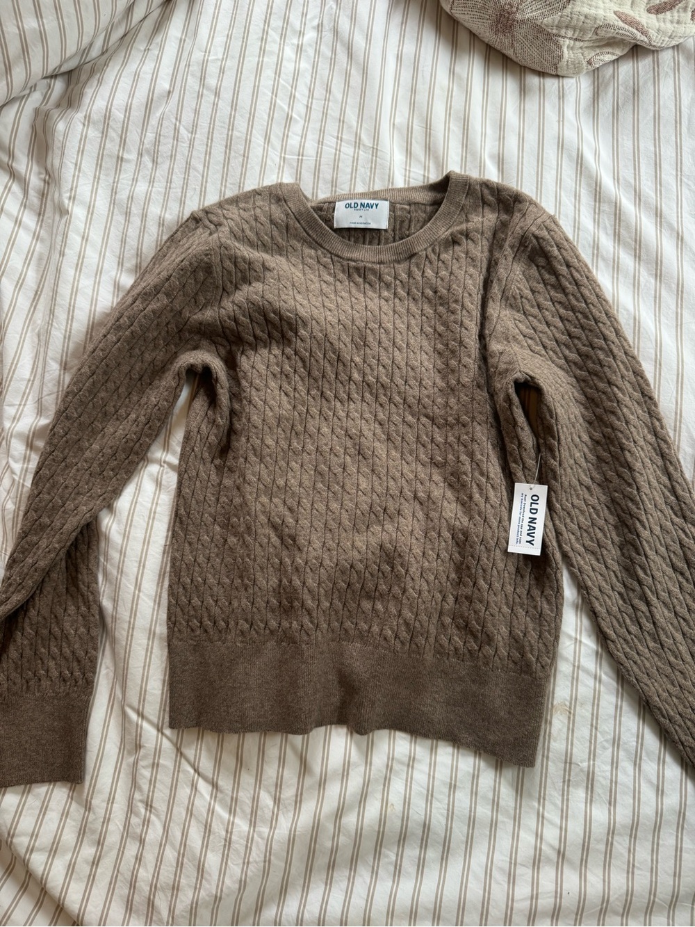 Old Navy Taupe Brown Cable-Knit Crewneck Sweater
